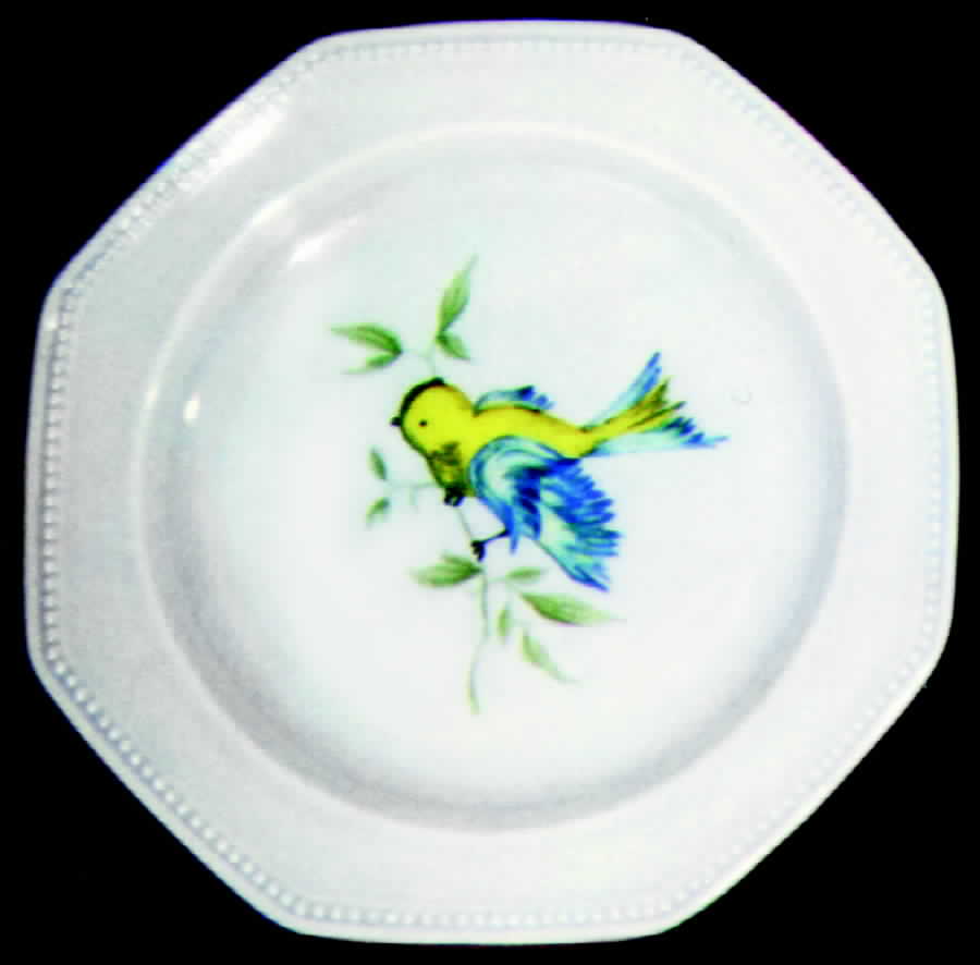 LON4 Dinner Plate by Longchamp-1