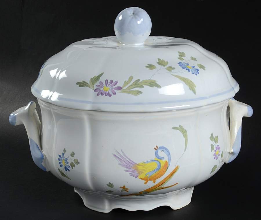Perouges (Not French Heritage Line) Tureen &  Lid by Longchamp-1