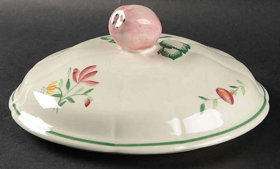 Tulip Lid for Round Vegetable by Longchamp-1