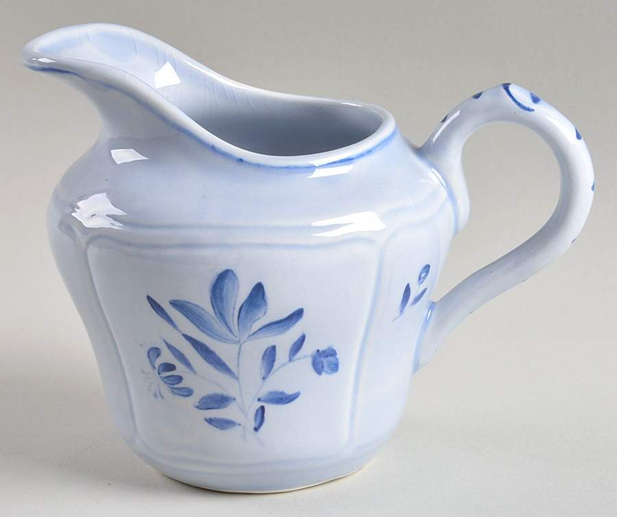 Tulip Creamer by Longchamp-1