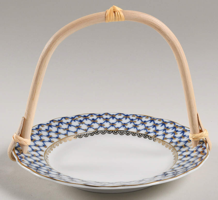 Cobalt Net 5 3/8"-5 5/8" Bamboo Handled Serving Plate  HC by Lomonosov-1