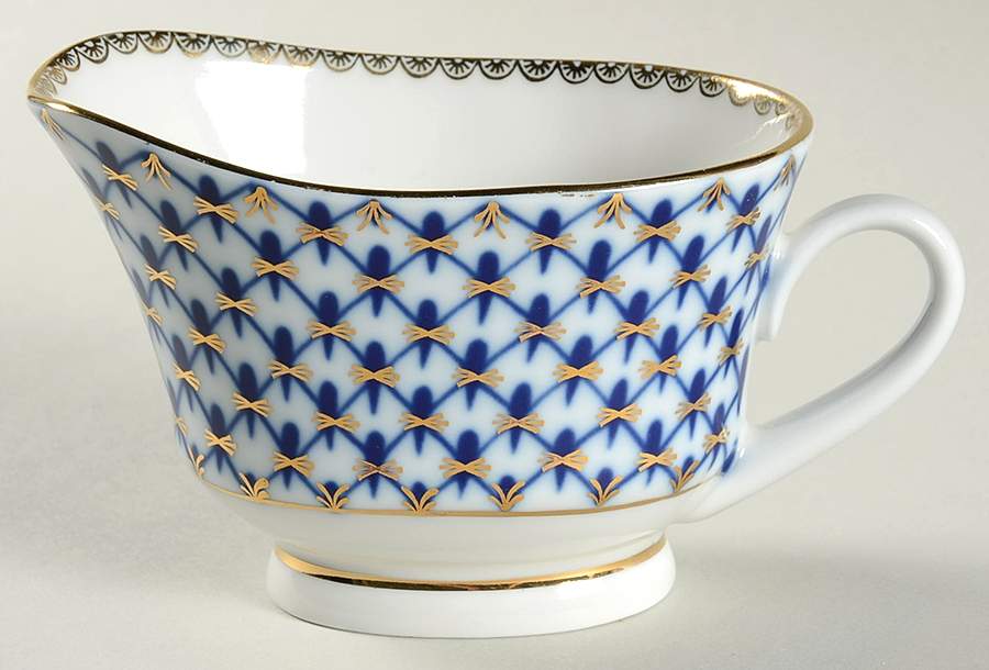 Cobalt Net Gravy Boat by Lomonosov-1
