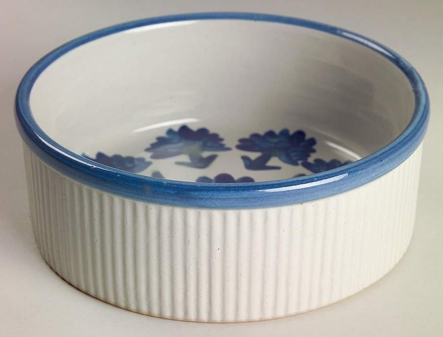 Bachelor Button 7" Souffle by Louisville-1