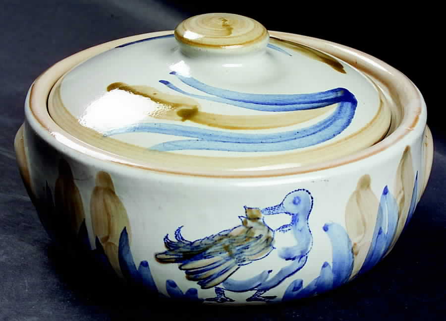Flying Duck 1 Qt Round Covered Casserole by Louisville-1