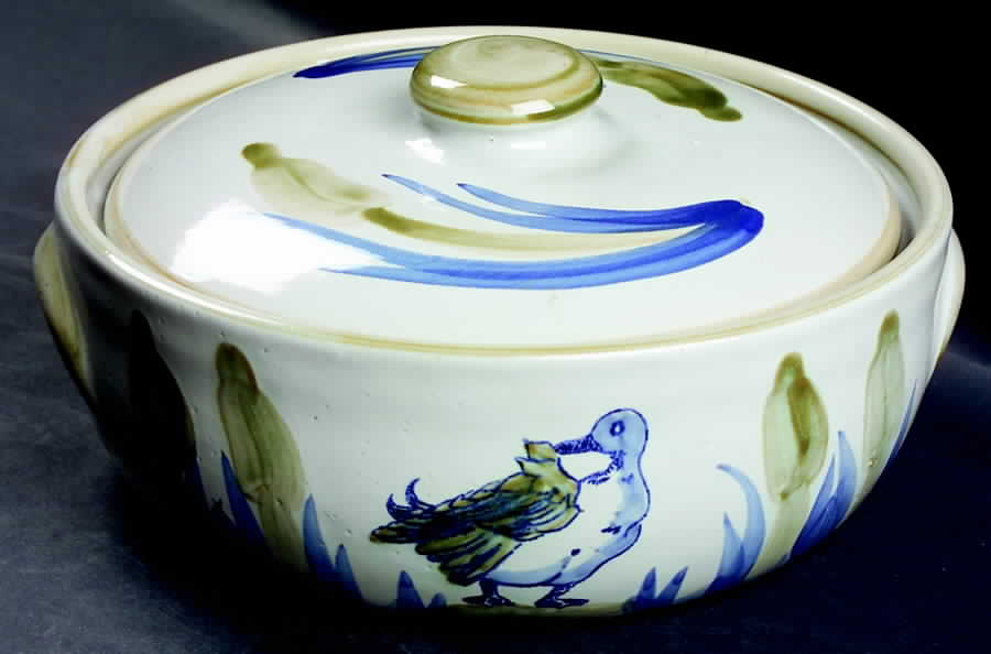 Flying Duck 2 Qt Round Covered Casserole by Louisville-1