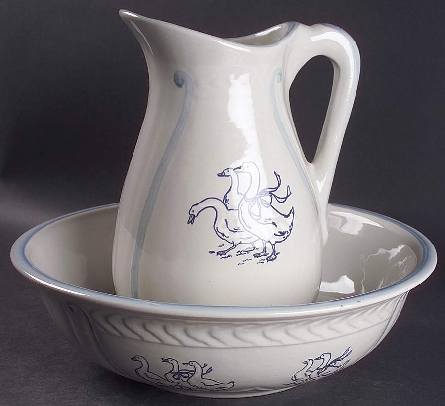Gaggle of Geese (160 Oz) Wash Bowl and Pitcher Set by Louisville-1