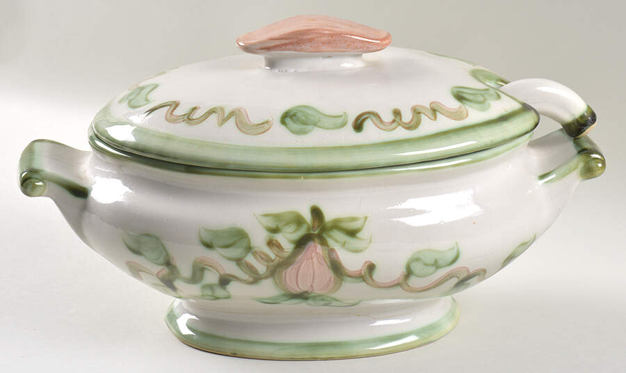 Pear Oval Tureen with Lid & Ladle by Louisville-1