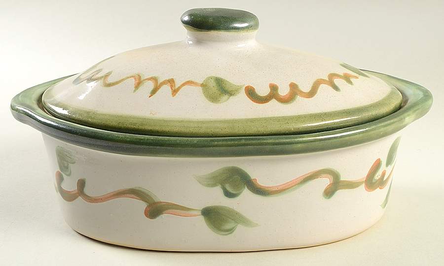 Pear 3 Quart Oval Covered Casserole by Louisville-1