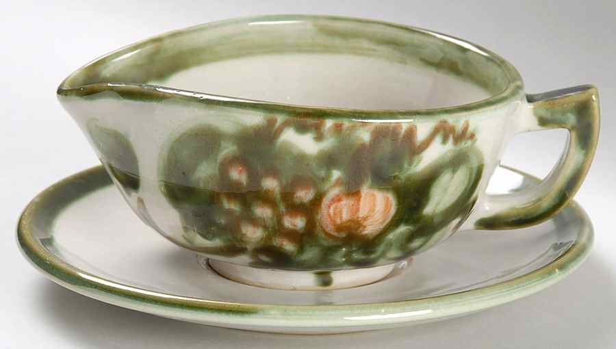 Pear Gravy Boat & Underplate by Louisville-1