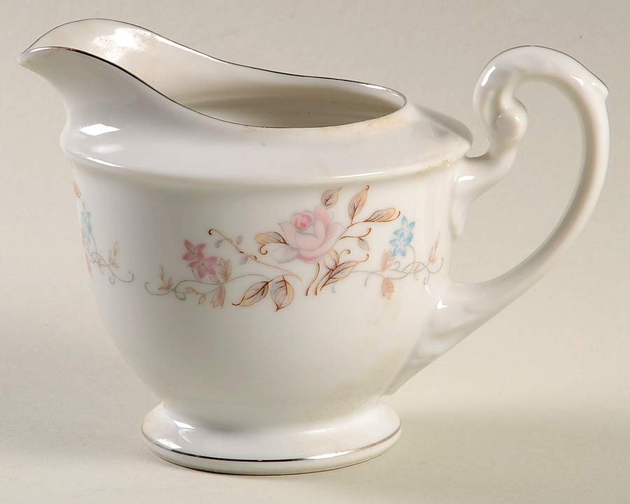 Elizabeth Creamer by Lovely-1