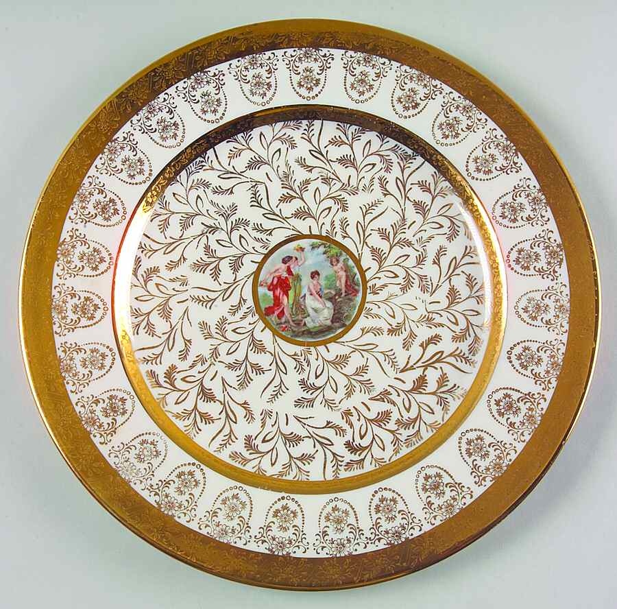 LP1 Dinner Plate by La Petite China-1
