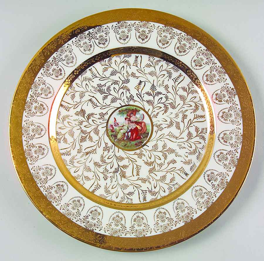 LP1 Dinner Plate by La Petite China-1