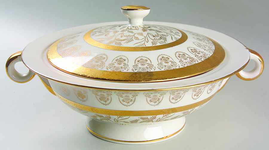 LP1 Round Covered Vegetable by La Petite China-1