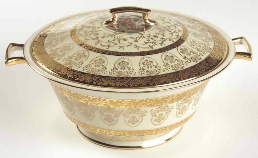 LP2 Round Covered Vegetable by La Petite China-1