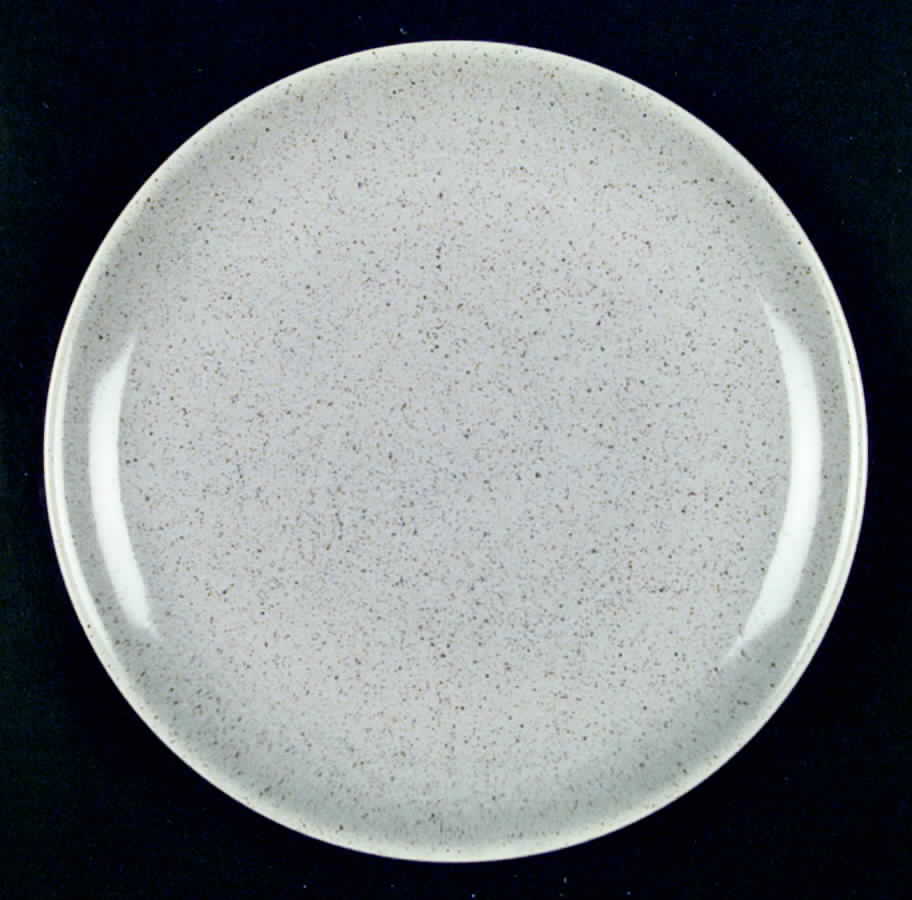 California Life Granite (USA) Dinner Plate by Laurel (USA)-1