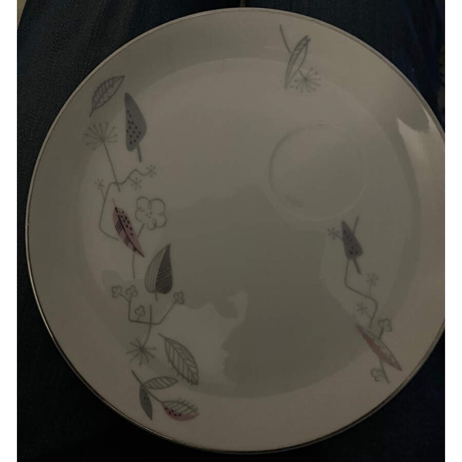 Gaiety (Japan) Snack Plate by Laurel (Japan)-1