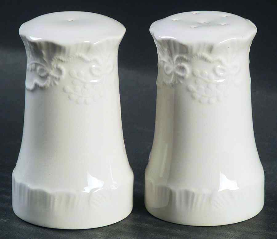 Claire Salt & Pepper Set by Ralph Lauren China-1