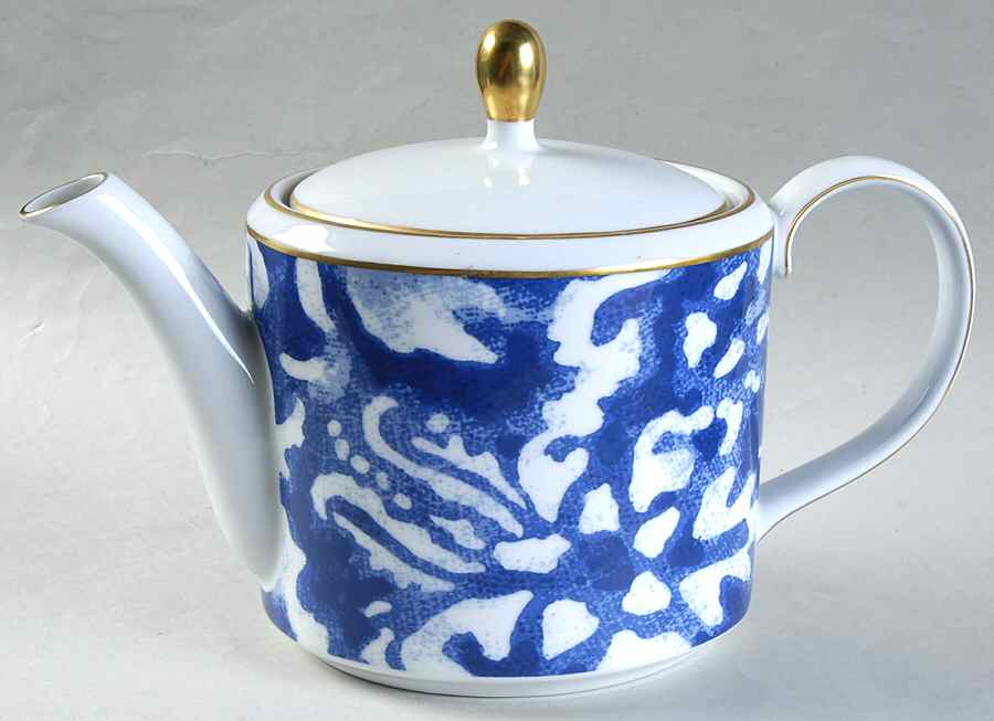 Round Hill Teapot & Lid by Ralph Lauren China-1