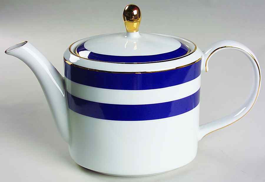 Spectator Cadet Teapot & Lid by Ralph Lauren China-1