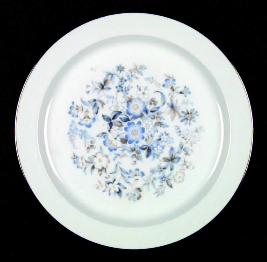 Evening Breeze Dinner Plate by Lynnbrooke-1