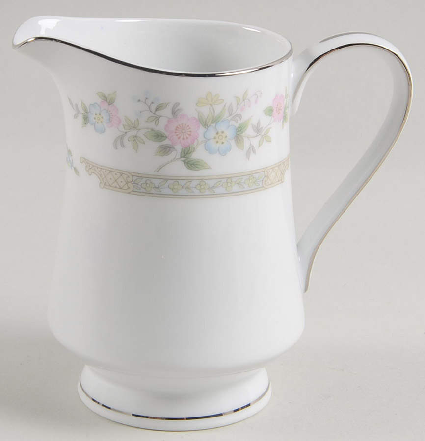 Heritage Creamer by Lynnbrooke-1