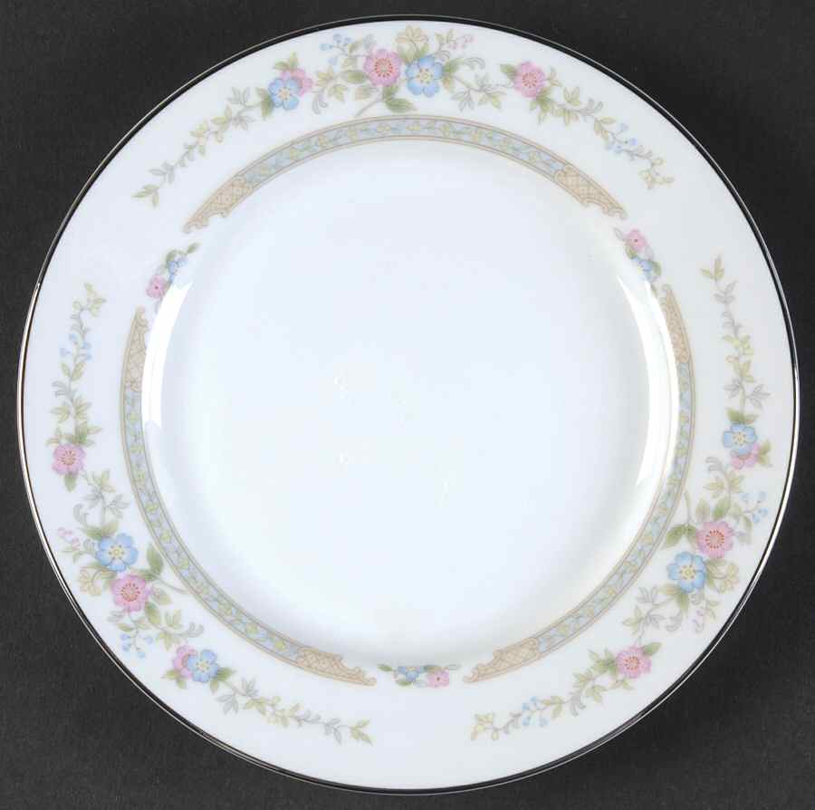 Heritage Bread & Butter Plate by Lynnbrooke-1