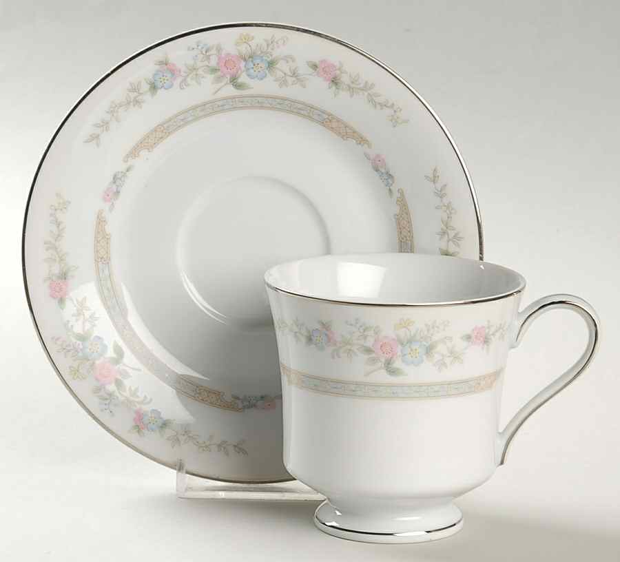 Heritage Flat Cup & Saucer Set by Lynnbrooke-1