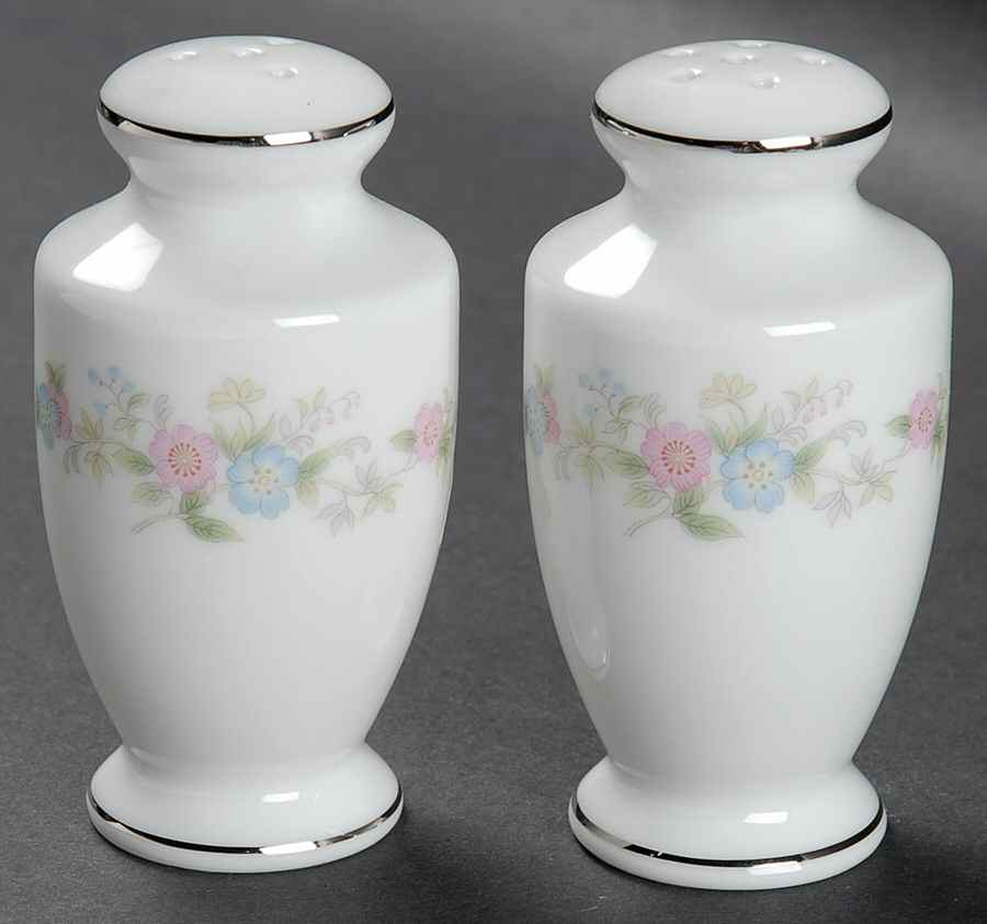 Heritage Salt & Pepper Set by Lynnbrooke-1