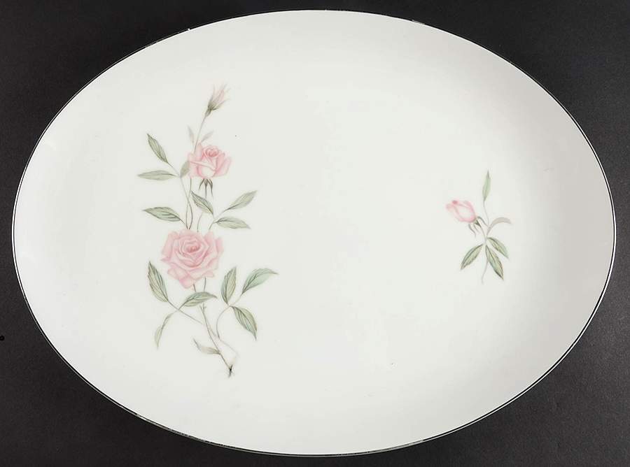 Perfection 14" Oval Serving Platter by Lynnbrooke-1