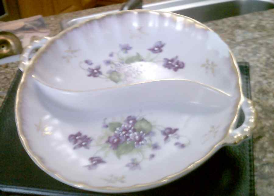 LEF23 Oval Divided Server by Lefton-1