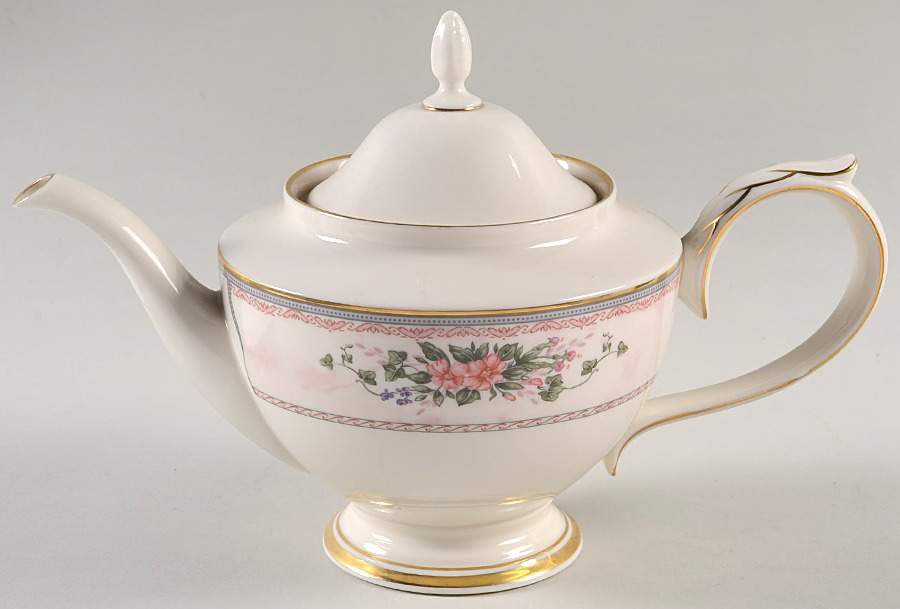 Southampton Gardens Teapot & Lid by Lenox-1