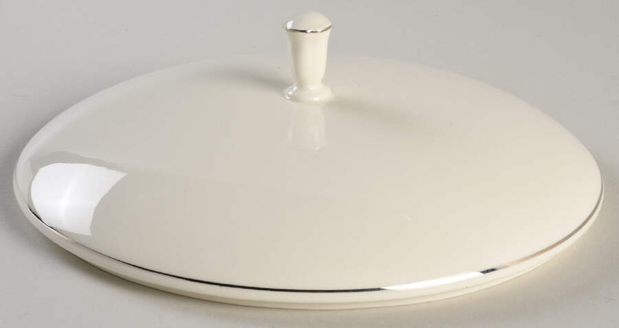 Courtyard Platinum Lid for Round Vegetable by Lenox-1