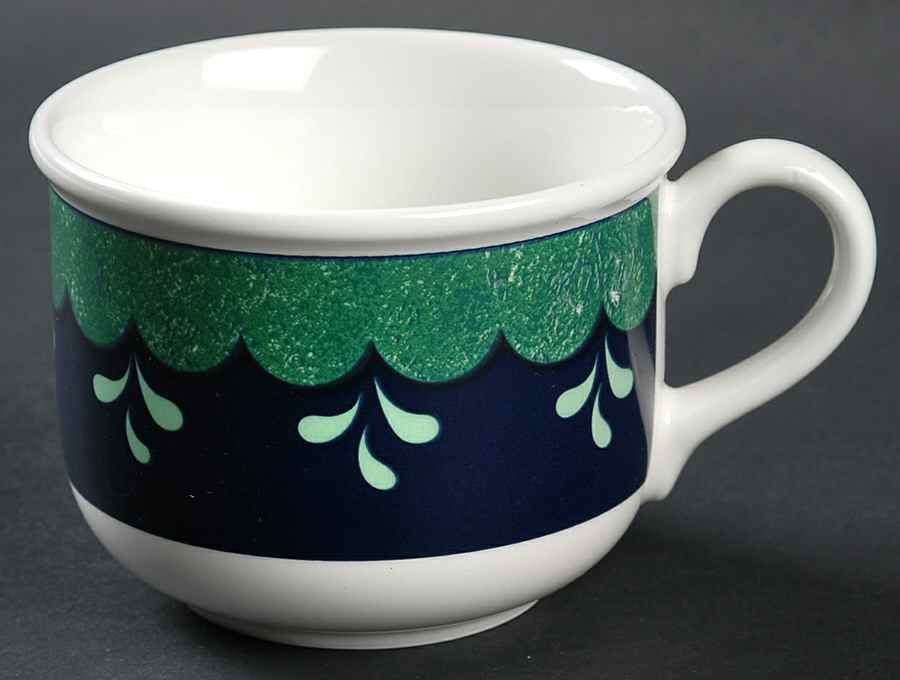 Bedazzle Emerald Flat Cup by Lenox-1