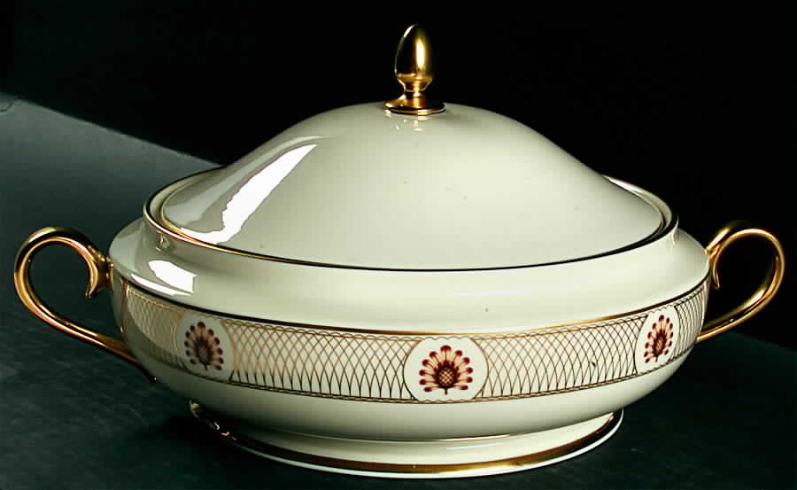 Colin Cowie Au Courant Round Covered Vegetable by Lenox-1
