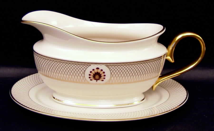 Colin Cowie Au Courant Gravy Boat & Underplate by Lenox-1