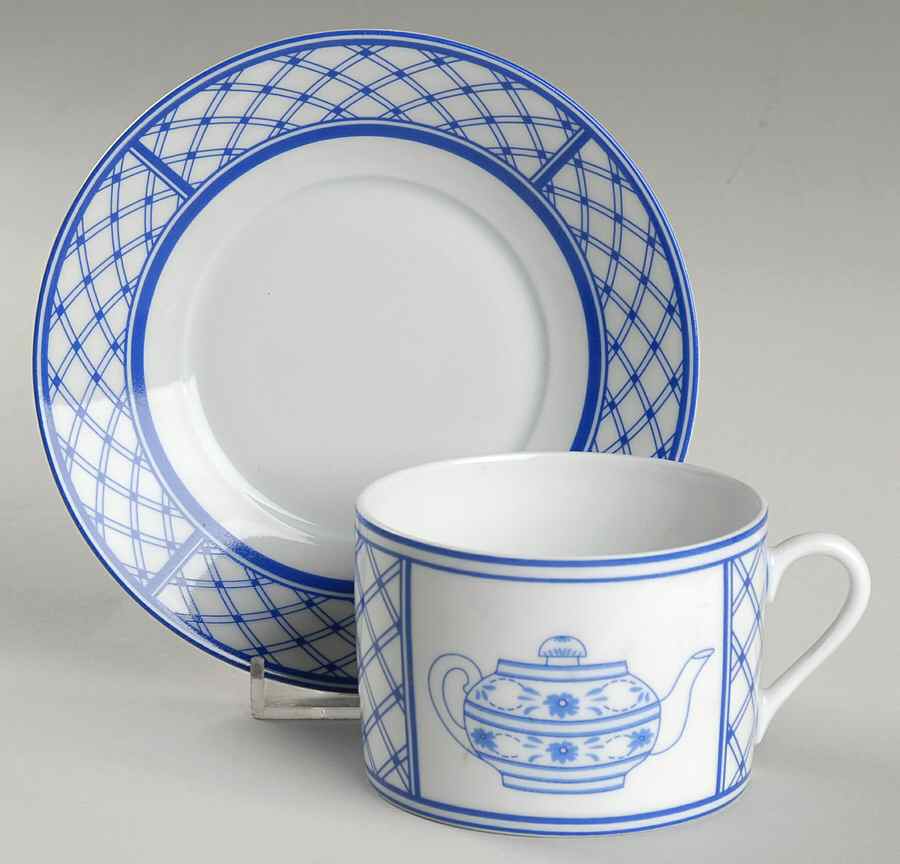 Gouter  Flat Cup & Saucer Set by Laure Japy-1