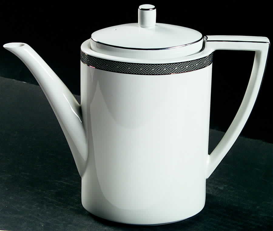 Macclesfield Tea/Coffee Pot & Lid by Ralph Lauren China-1
