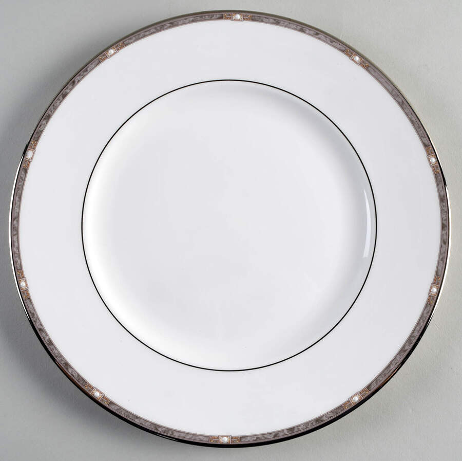 Pearlescence Platinum Millennium Dinner Plate by Lenox-1