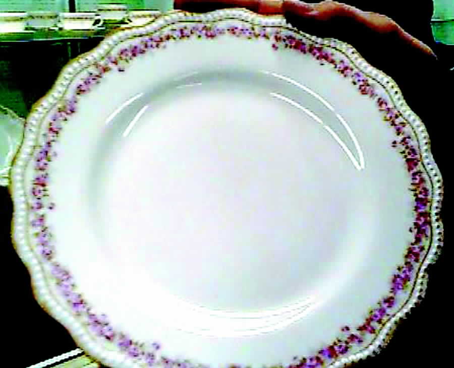 LNT72 Dinner Plate by Lanternier-1