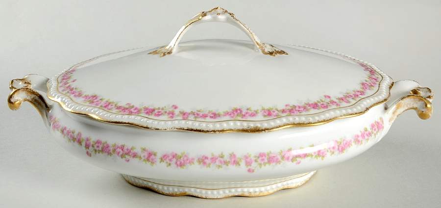 LNT72 Oval Covered Vegetable by Lanternier-1