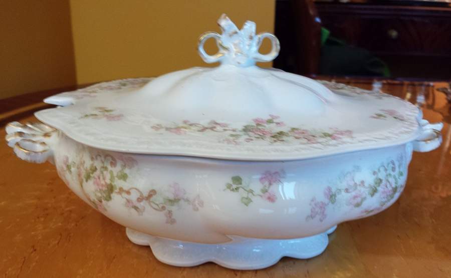 LNT75 Oval Tureen & Lid by Lanternier-1