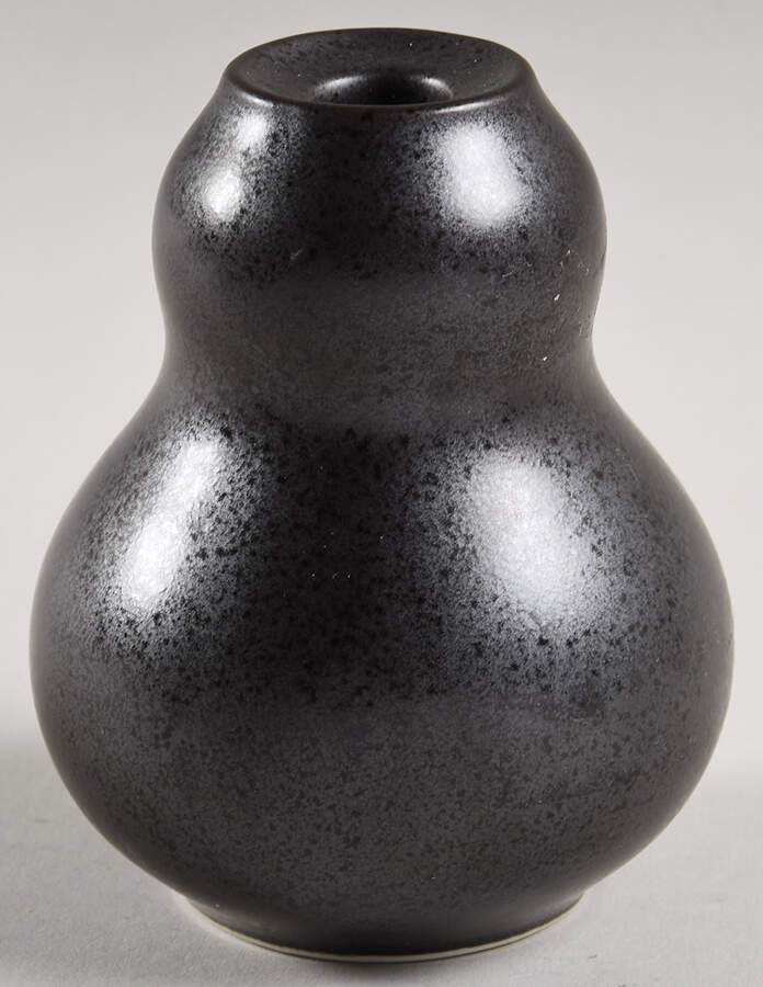 Piano (Round, Smooth Texture) 3" Candlestick by Lindt-Stymeist-1
