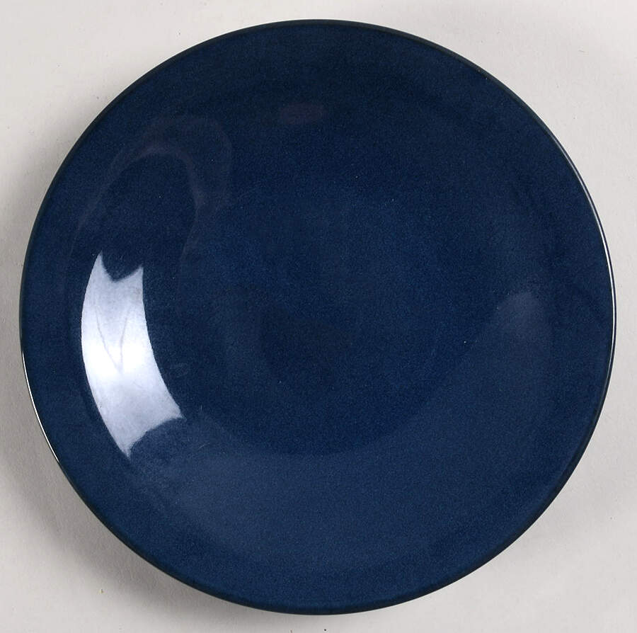 Lapis (Round) Salad Plate by Lindt-Stymeist-1