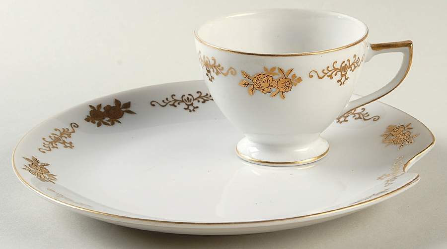 4651 Snack Plate & Cup Set by Lefton-1