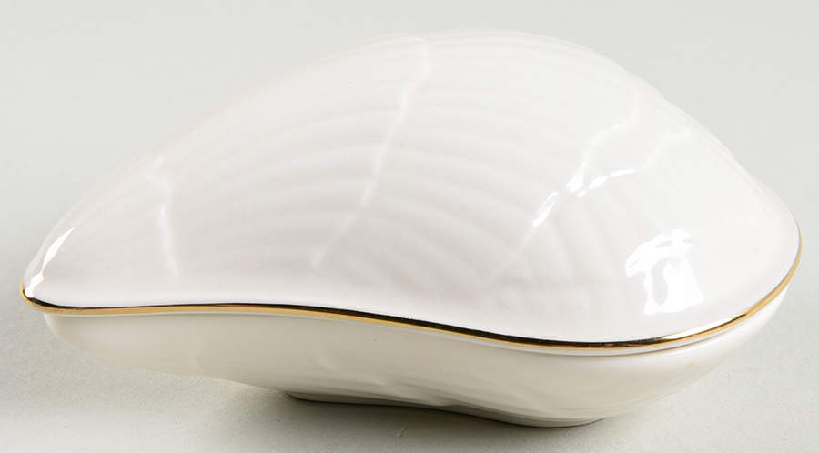 Aegean Collection Shell Shaped Box W/Lid by Lenox-1