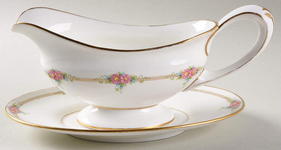 C29 Gravy Boat & Underplate by Lenox-1