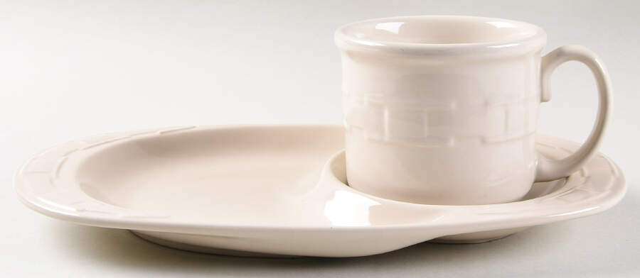 Woven Traditions Ivory Snack Tray & Soup Mug Set by Longaberger-1