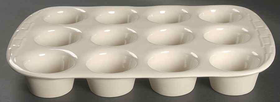 Woven Traditions Ivory Large Muffin Pan, Hold 12 Muffins by Longaberger-1