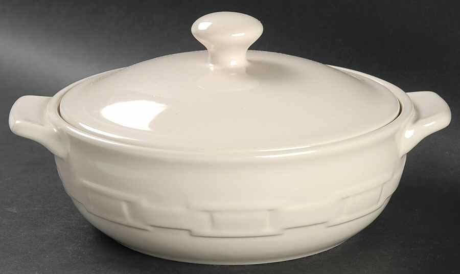 Woven Traditions Ivory 1.50 Pt Round Covered Casserole by Longaberger-1