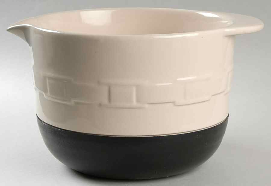 Woven Traditions Ivory 11" Stay Put Mixing Bowl by Longaberger-1